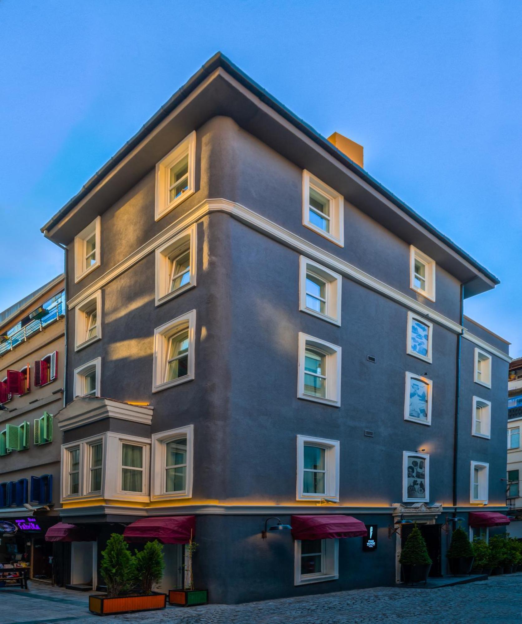 Pino Hotel